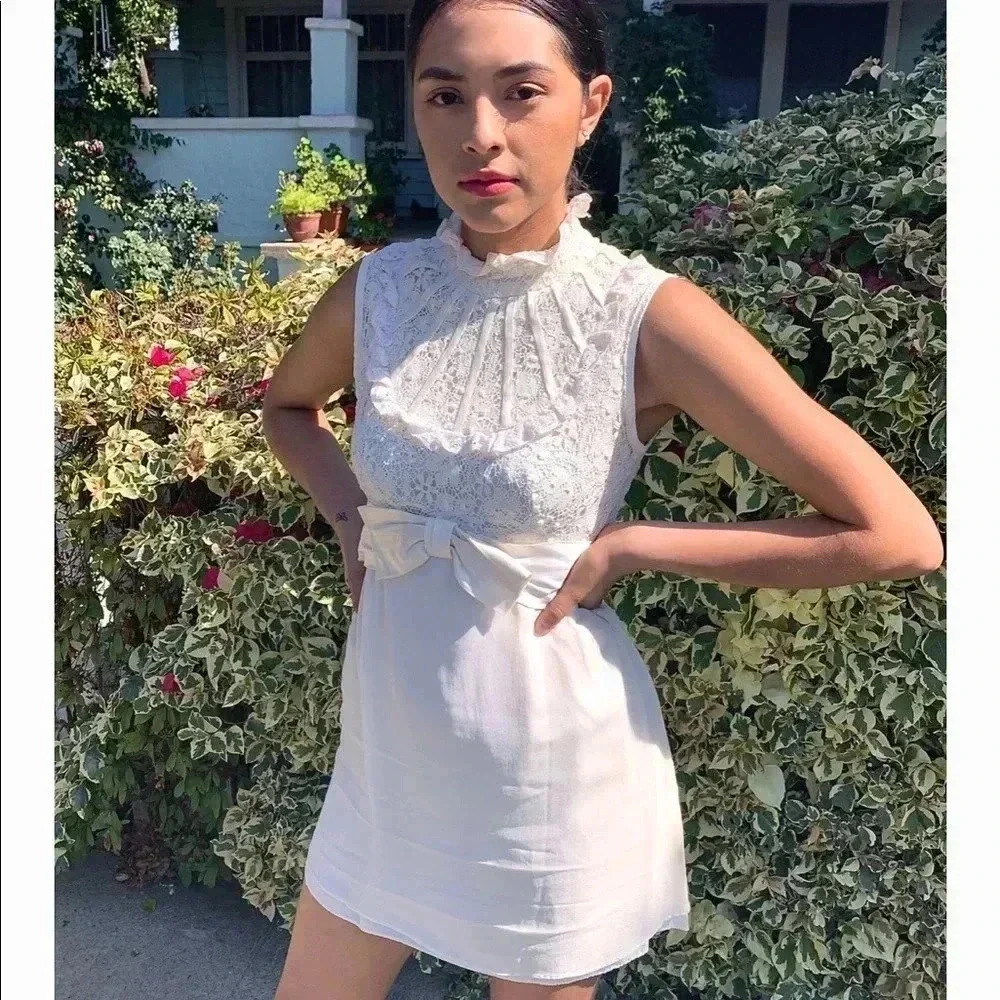 Vintage White lace mini size XS - Picture 2 of 3
